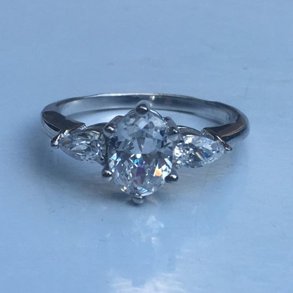Silver Oval Solitaire With Teardrop Accents Cubic Zirconia Ring, Size 8 3/4 - Picture 2 of 11